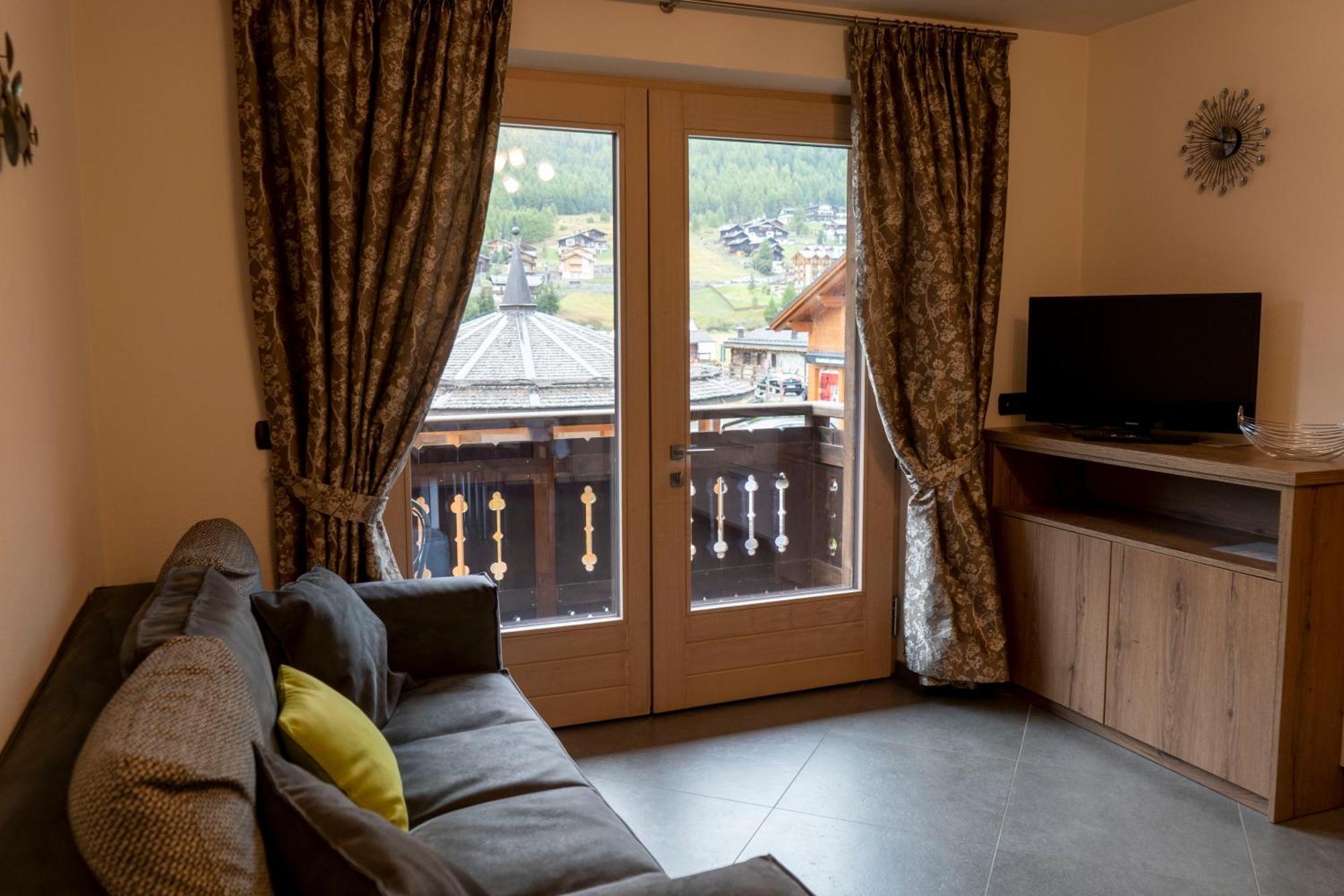 Al Camanel Apartment Livigno Exterior photo