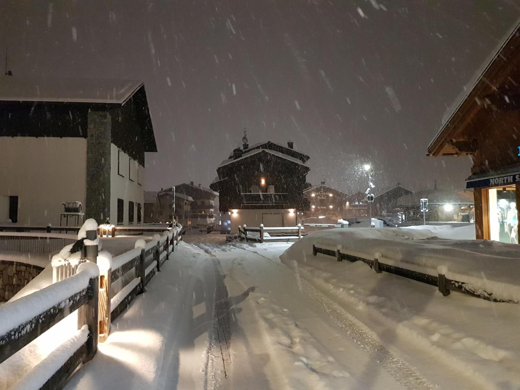 Al Camanel Apartment Livigno Exterior photo